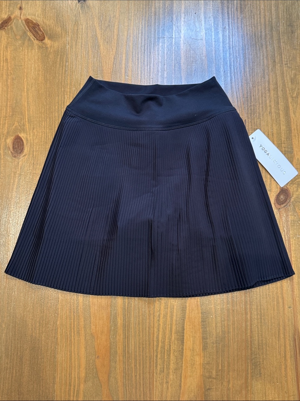 NWT Yogalicious Womens XS Black Pleated Lightstreme Hybrid Strut This Skort